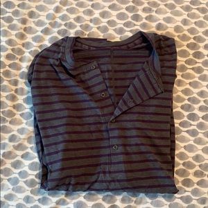 lululemon Men’s Henley size Large